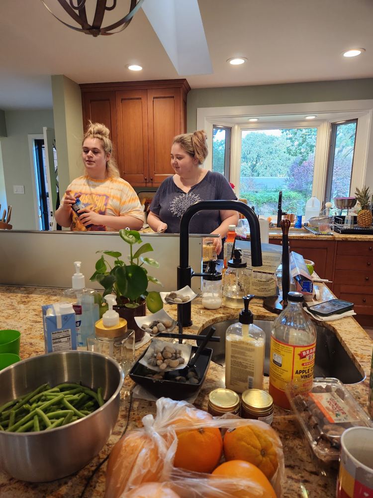 Cooking in the kitchen, 2023